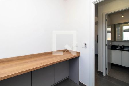 Quarto 1 de apartamento para alugar com 2 quartos, 57m² em Santana, Porto Alegre