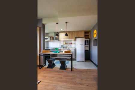 Apartamento para alugar com 62m², 2 quartos e 2 vagasCozinha e Área de Serviço