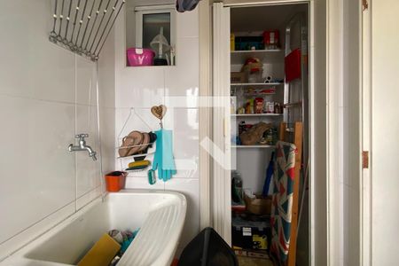 Apartamento à venda com 110m², 3 quartos e 3 vagas Apartamento à venda com 110m², 3 quartos e 3 vagasÁrea de Serviço