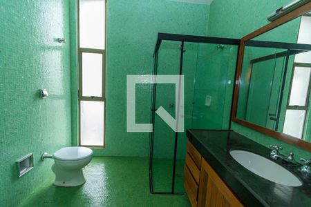 Casa à venda com 250m², 3 quartos e 6 vagasBanheiro Corredor