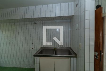 Casa à venda com 250m², 3 quartos e 6 vagasÁrea de Serviço