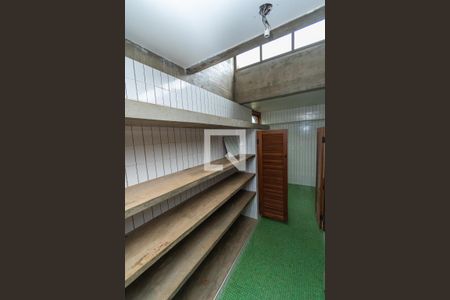 Casa à venda com 250m², 3 quartos e 6 vagasDispensa