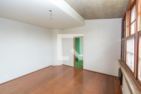 Casa à venda com 250m², 3 quartos e 6 vagasSuite 2