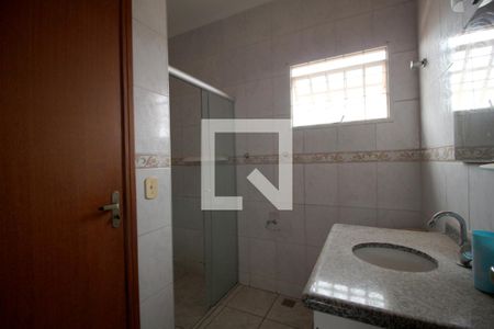 Casa de condomínio para alugar com 84m², 2 quartos e 2 vagasBanheiro da Suíte