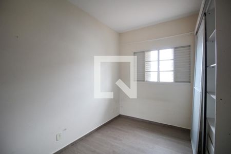 Casa de condomínio para alugar com 84m², 2 quartos e 2 vagasSuite
