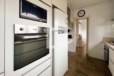 Apartamento à venda com 214m², 4 quartos e 3 vagasCozinha