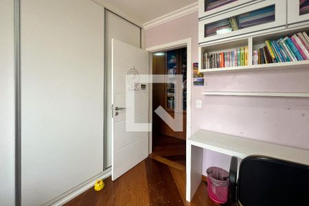 Apartamento à venda com 214m², 4 quartos e 3 vagasQuarto