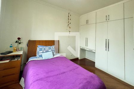 Apartamento à venda com 214m², 4 quartos e 3 vagasSuíte 2