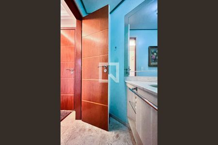 Apartamento à venda com 214m², 4 quartos e 3 vagasLavabo