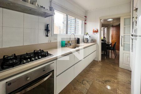 Apartamento à venda com 214m², 4 quartos e 3 vagasCozinha