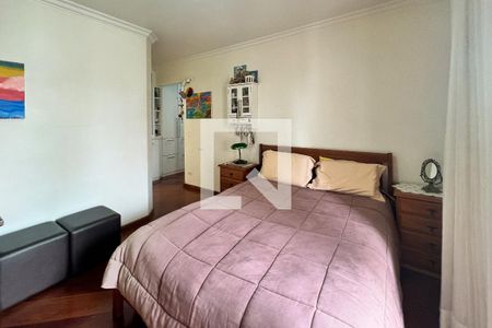 Apartamento à venda com 214m², 4 quartos e 3 vagasSuíte 1