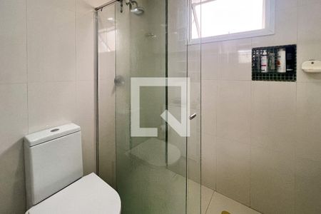 Apartamento à venda com 214m², 4 quartos e 3 vagasBanheiro da Suíte 2