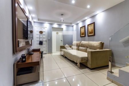 Sala de casa à venda com 3 quartos, 160m² em Jardim Jussara, São Paulo