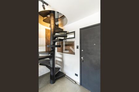 Sala - Escada de apartamento à venda com 1 quarto, 90m² em Vila Buarque, São Paulo