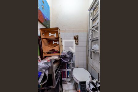 Casa à venda com 75m², 2 quartos e sem vaga Casa à venda com 75m², 2 quartos e sem vagaBanheiro de Serviço