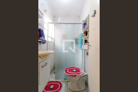 Casa à venda com 75m², 2 quartos e sem vaga Casa à venda com 75m², 2 quartos e sem vagaBanheiro