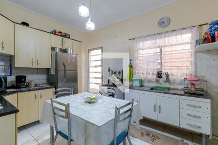 Casa à venda com 75m², 2 quartos e sem vaga Casa à venda com 75m², 2 quartos e sem vagaCozinha