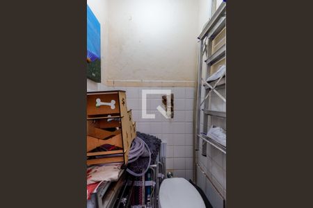 Casa à venda com 75m², 2 quartos e sem vaga Casa à venda com 75m², 2 quartos e sem vagaBanheiro de Serviço