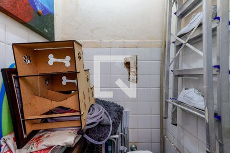 Casa à venda com 75m², 2 quartos e sem vaga Casa à venda com 75m², 2 quartos e sem vagaBanheiro de Serviço