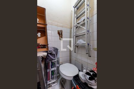 Casa à venda com 75m², 2 quartos e sem vaga Casa à venda com 75m², 2 quartos e sem vagaBanheiro de Serviço