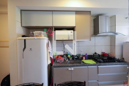 Apartamento à venda com 65m², 2 quartos e 1 vaga Apartamento à venda com 65m², 2 quartos e 1 vagaCozinha e Área de Serviço