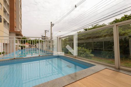 Apartamento à venda com 65m², 2 quartos e 1 vaga Apartamento à venda com 65m², 2 quartos e 1 vagaÁrea comum - Piscina