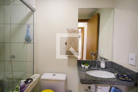 Apartamento à venda com 65m², 2 quartos e 1 vaga Apartamento à venda com 65m², 2 quartos e 1 vagaBanheiro