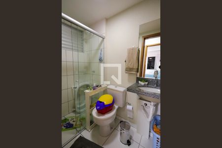 Apartamento à venda com 65m², 2 quartos e 1 vaga Apartamento à venda com 65m², 2 quartos e 1 vagaBanheiro
