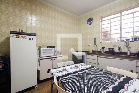 Casa à venda com 215m², 3 quartos e 5 vagasCozinha 