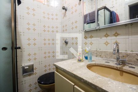 Casa à venda com 215m², 3 quartos e 5 vagasBanheiro Social 