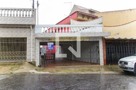 Casa para alugar com 250m², 2 quartos e 2 vagasFachada