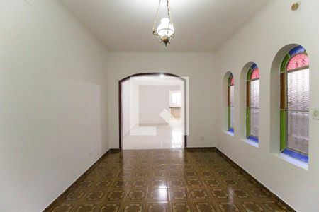 Sala 1 de casa para alugar com 2 quartos, 250m² em Jardim Itapemirim, São Paulo