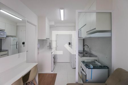 Sala/Cozinha de apartamento para alugar com 1 quarto, 28m² em Vila Tolstoi, São Paulo