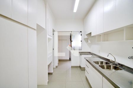 Apartamento à venda com 458m², 4 quartos e 3 vagas Apartamento à venda com 458m², 4 quartos e 3 vagasCozinha