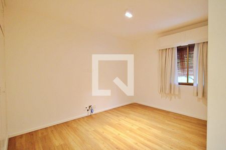 Apartamento à venda com 458m², 4 quartos e 3 vagas Apartamento à venda com 458m², 4 quartos e 3 vagasSuíte 2