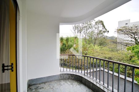 Apartamento à venda com 458m², 4 quartos e 3 vagas Apartamento à venda com 458m², 4 quartos e 3 vagasVaranda da Sala