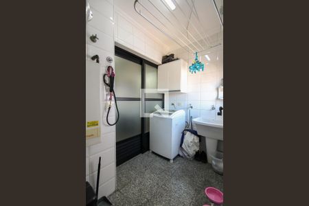 Apartamento à venda com 105m², 3 quartos e 2 vagas Apartamento à venda com 105m², 3 quartos e 2 vagasÁrea de Serviço