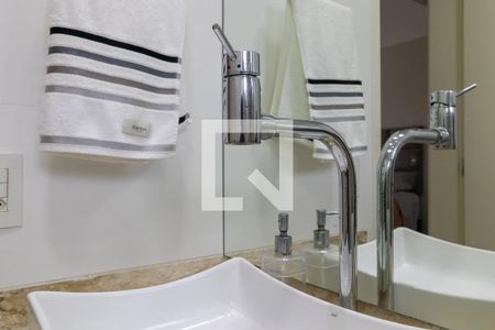 Apartamento à venda com 65m², 2 quartos e 1 vagaBanheiro da suíte