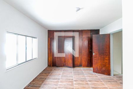 Casa à venda com 480m², 3 quartos e 2 vagas Casa à venda com 480m², 3 quartos e 2 vagasSuíte
