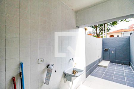 Casa à venda com 480m², 3 quartos e 2 vagas Casa à venda com 480m², 3 quartos e 2 vagasÁrea de Serviço