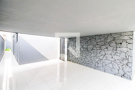 Casa à venda com 480m², 3 quartos e 2 vagas Casa à venda com 480m², 3 quartos e 2 vagasGaragem