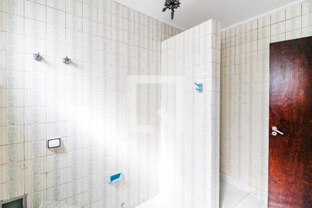 Casa à venda com 480m², 3 quartos e 2 vagas Casa à venda com 480m², 3 quartos e 2 vagasBanheiro