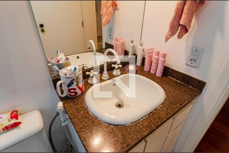 Apartamento à venda com 65m², 2 quartos e 1 vagaBanheiro Social