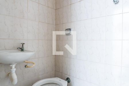 Casa para alugar com 70m², 3 quartos e 1 vaga Casa para alugar com 70m², 3 quartos e 1 vagaBanheiro de serviço