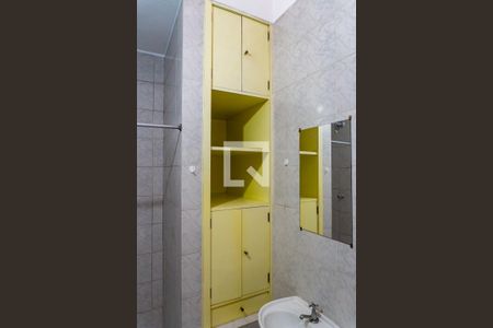 Casa para alugar com 70m², 3 quartos e 1 vaga Casa para alugar com 70m², 3 quartos e 1 vagaBanheiro - Armário