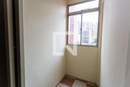 Closet do Quarto 1 de apartamento para alugar com 3 quartos, 98m² em Centro, Belo Horizonte