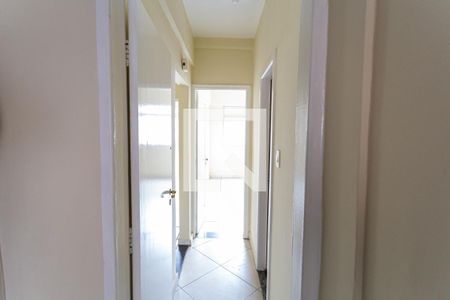 Corredor de apartamento para alugar com 3 quartos, 98m² em Centro, Belo Horizonte