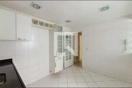 Apartamento à venda com 103m², 2 quartos e 1 vaga Apartamento à venda com 103m², 2 quartos e 1 vagaCozinha