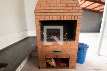 Apartamento à venda com 49m², 2 quartos e 1 vaga Apartamento à venda com 49m², 2 quartos e 1 vagaÁrea comum - Churrasqueira