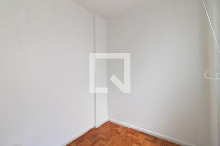 Apartamento à venda com 75m², 2 quartos e sem vaga Apartamento à venda com 75m², 2 quartos e sem vagaQuarto de Serviço